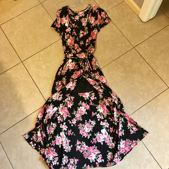 Dresses & Skirts - Faux Wrap Dress Floral Print Floor Maxi Length
